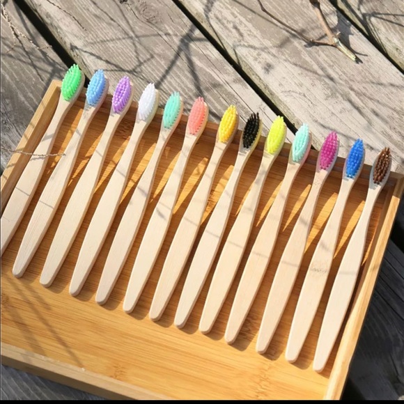🦷 8 Bamboo Toothbrushes 🦷 - Picture 4 of 4